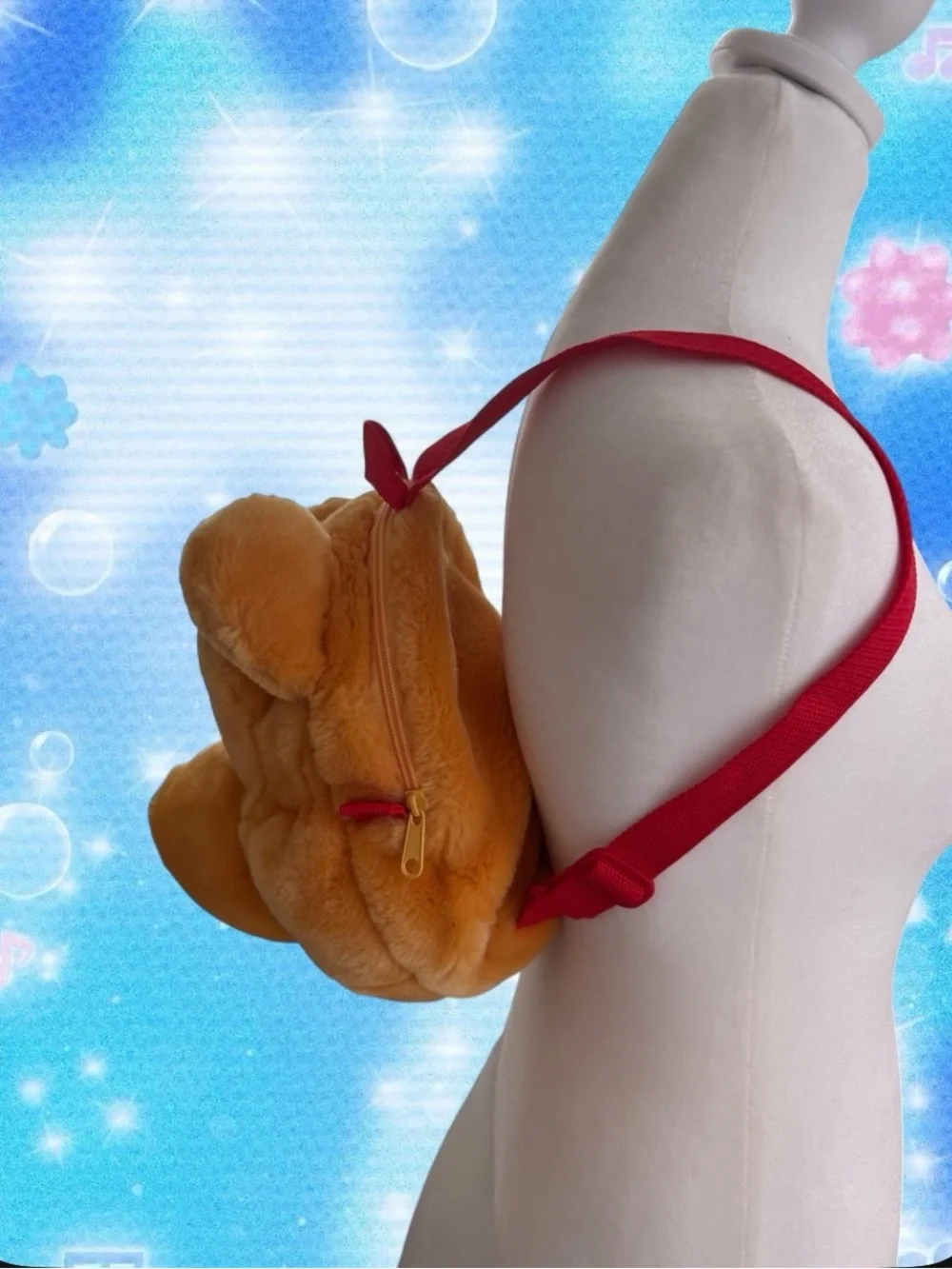 Disney Store Winnie the Pooh Head Vtg backpack with red straps 13